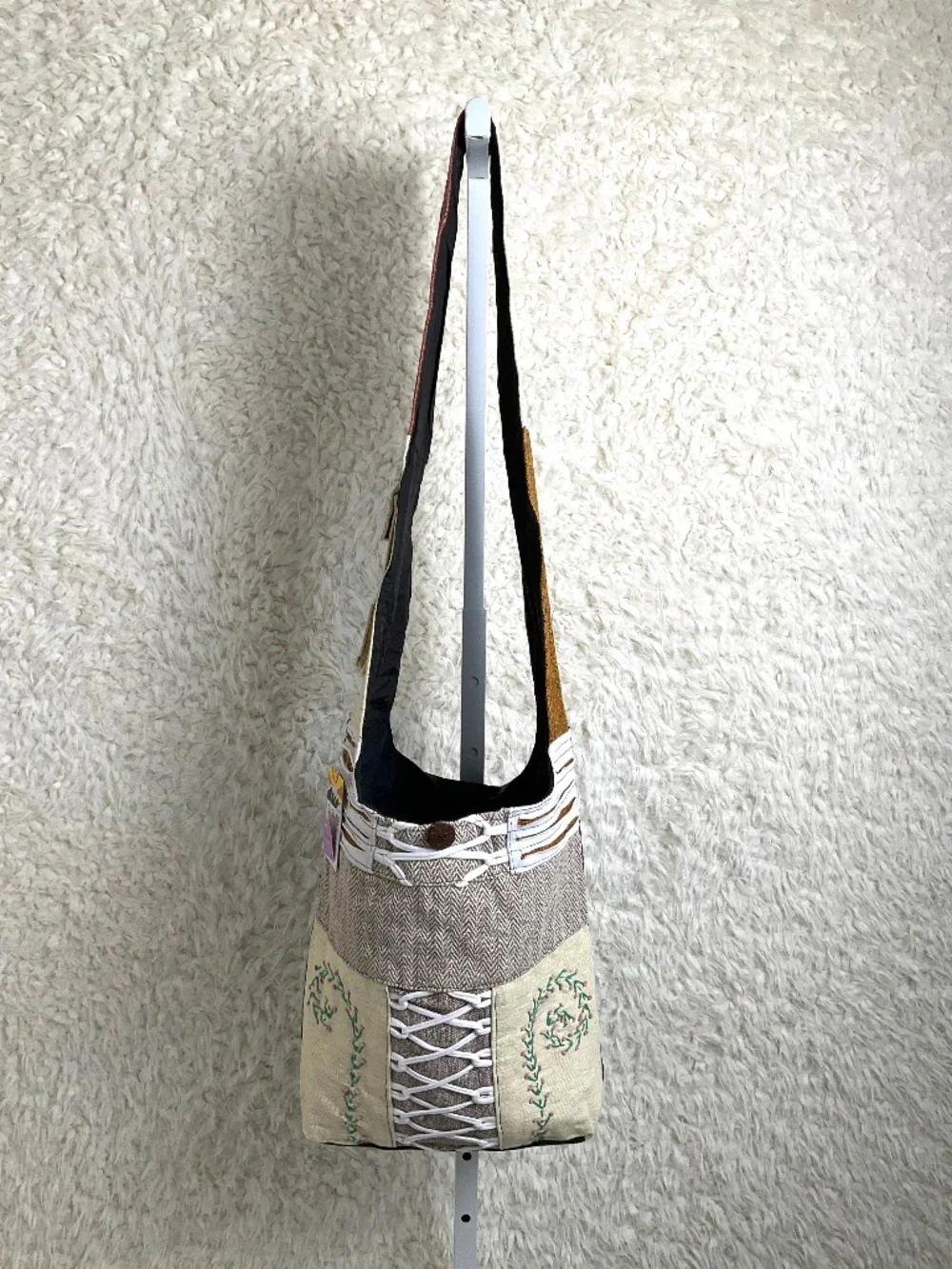 HIMALAYAN HOBO-STYLE WOMEN'S CROSSBODY/SLING PURSE~NWT!